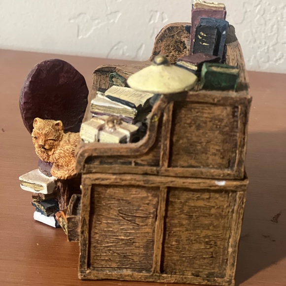 Figi Graphics Cat Books Desk Office Library Cozy Resin Trinket Vintage Box 3.5" - Picture 2 of 10